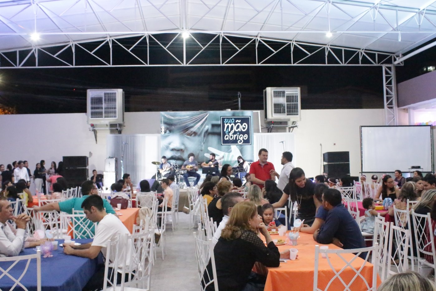 JANTAR REUNIU MAIS DE 850 PARTICIPANTES