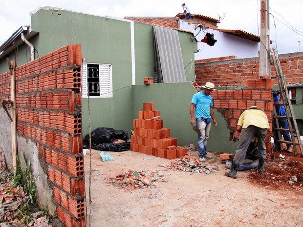 PEQUENA OBRA
