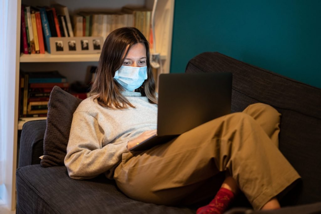 A,White,Girl,Is,Working,From,Home,During,Coronavirus,Or