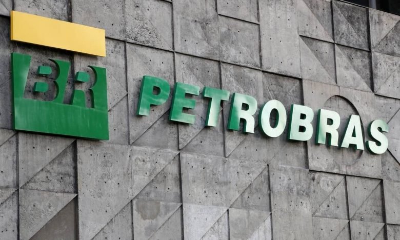 xpetrobras.jpg.pagespeed.ic_.TDM61yGgx0-e1637328685794