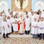 Padre Fábio Soares e os instituídos da Paróquia de Meruoca