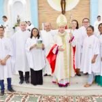 Padre João Jesuino com os instituídos da Paróquia de Pacujá