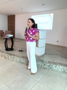 Cristiane Andrade, controle financeiro e conciliação bancária.