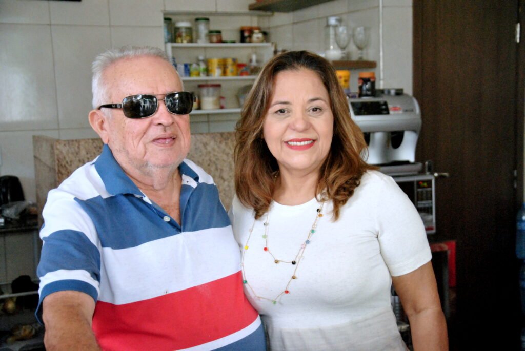 Expedito e Lurdinha Vasconcelos, proprietários do Café Jaibaras