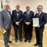 Na celebração dos 138 anos do Instituto do Ceará e posse da nova Diretoria, Prof. José Luís Lira recebe diploma de Sócio Honorário