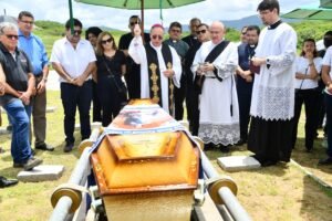 enterro padre Gonçalo (2)