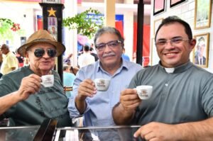 EXPEDITO, EDILSON E PADRE LUCAS BECCO PONTO COM