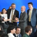 lula, camilo e elmano premio MEC