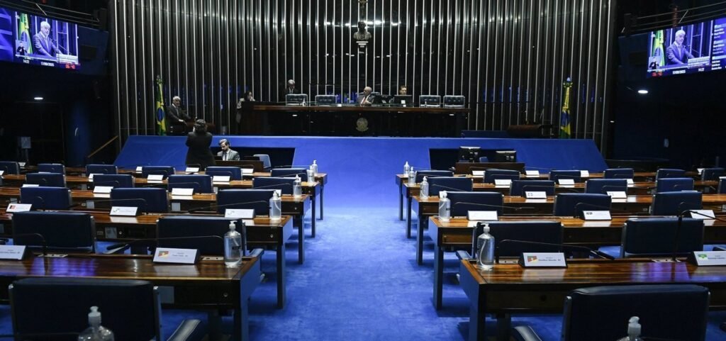 174602,senado-aprova-pl-antifaccao-com-penas-que-podem-chegar-a-120-anos-3