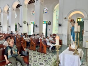 dbe2ff64-e433-487e-b3e6-c1da7a79c512