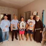 Fotos da missão nas casas, colocar os créditos da Pascom Paroquial de Alcântaras (1)