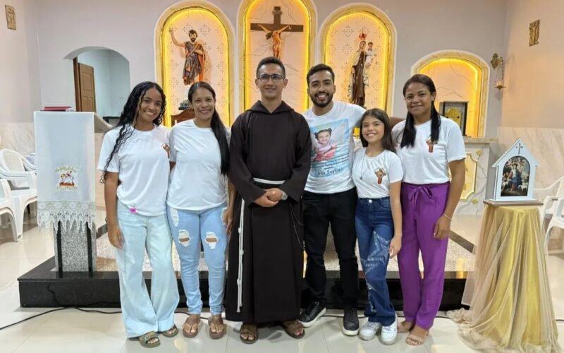 Fotos da missão nas casas, colocar os créditos da Pascom Paroquial de Alcântaras (4)