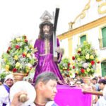 Multidão participa da tradicional Procissão do Bom Jesus (1)