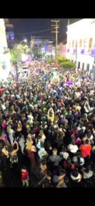 Multidão participa da tradicional Procissão do Bom Jesus (8)